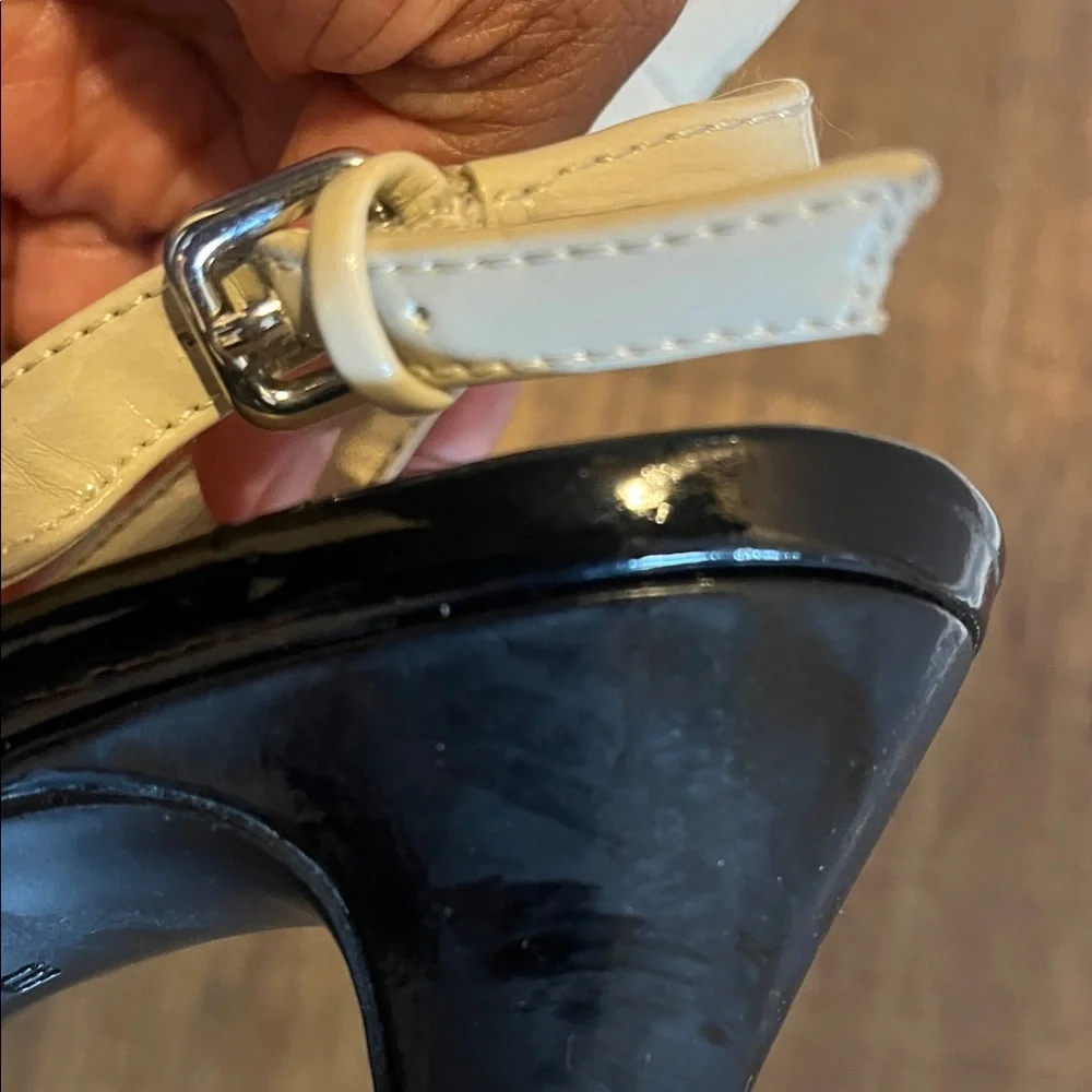 Bandolino Beige and Black Floral Heels - Picture 11 of 12
